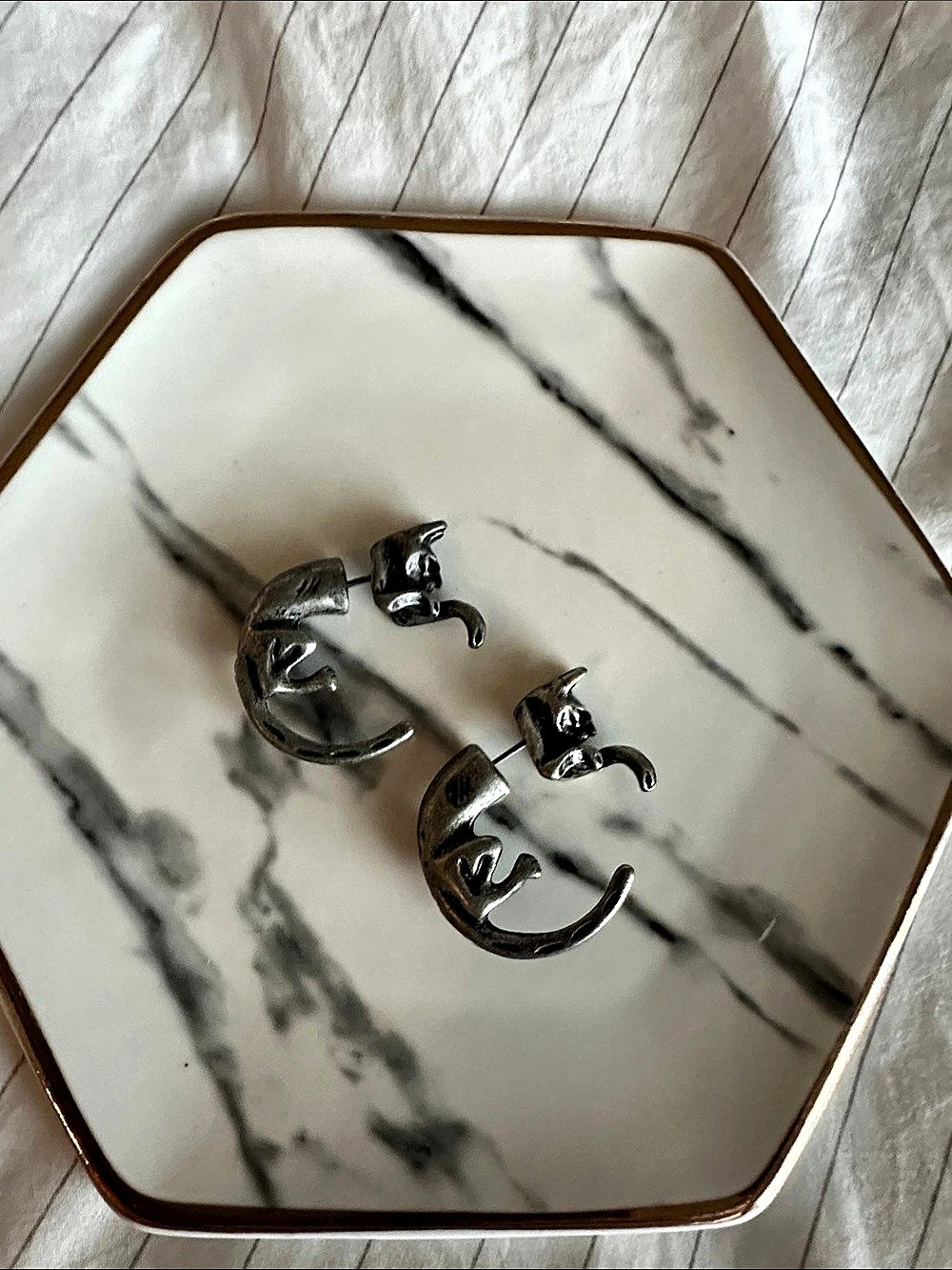 Vintage Antique Silver Color 3D Cat Front Back Ear Jacket Stud Earrings